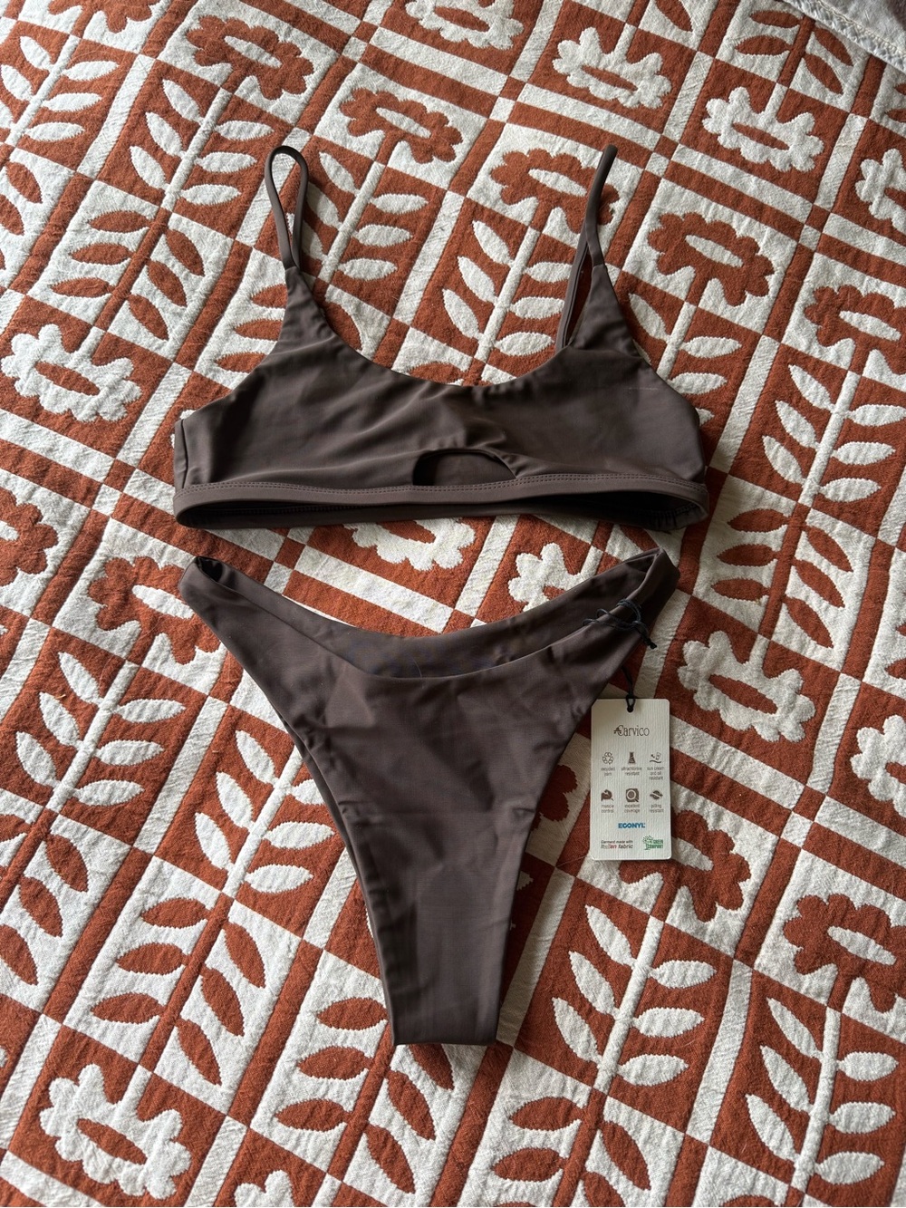 Earthy Surf bikini - Picture 2 of 8